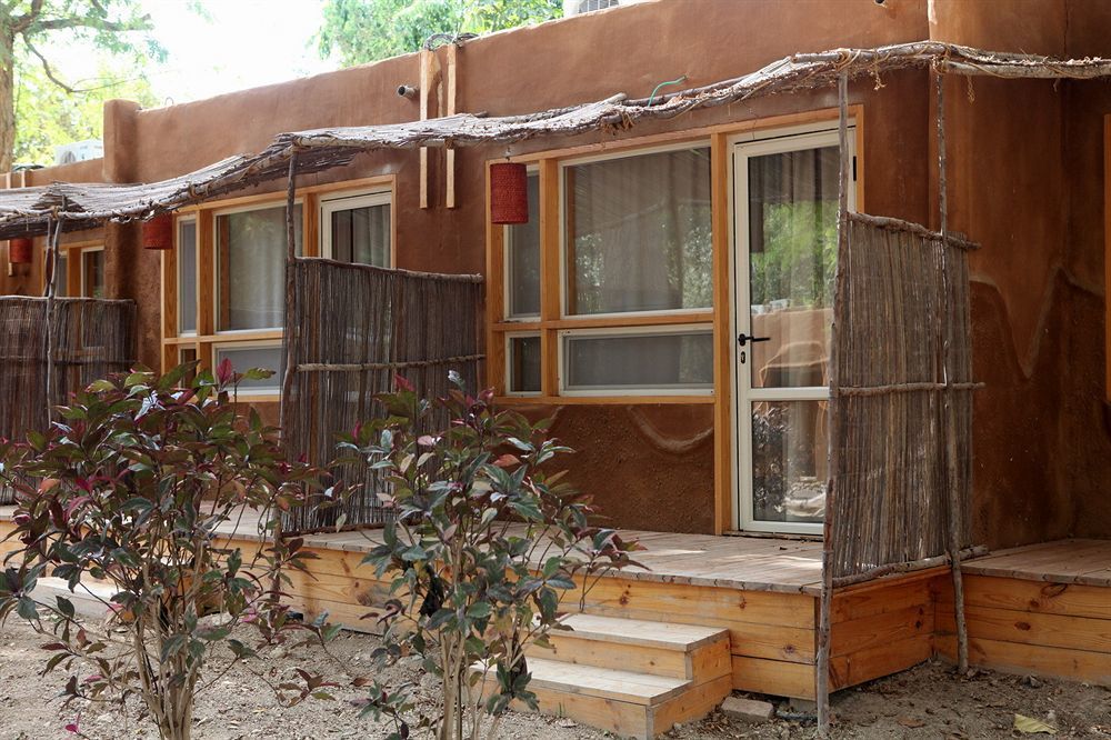 Almog Kibbutz Hotel Extérieur photo