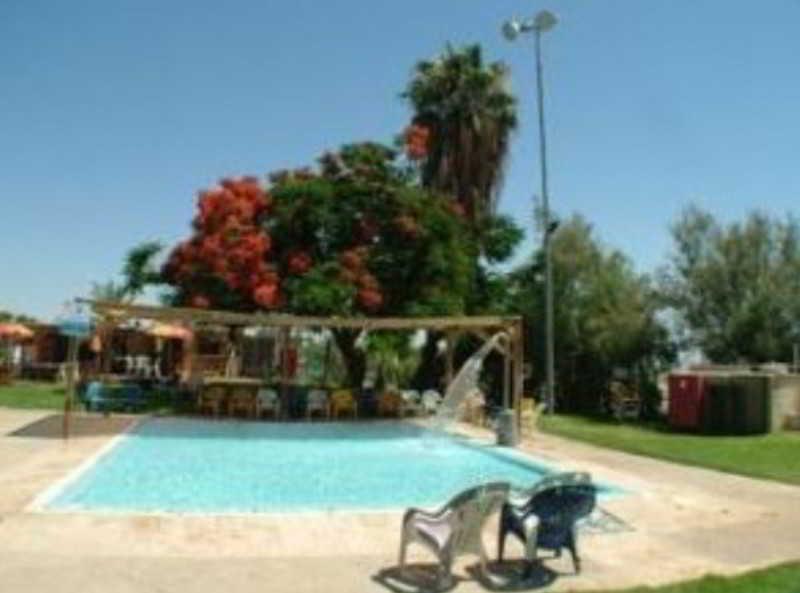 Almog Kibbutz Hotel Extérieur photo